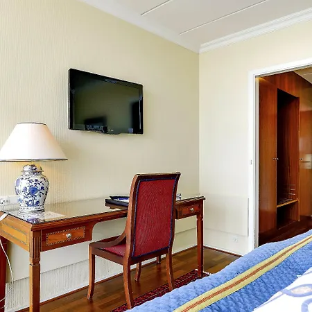 ホテル Helnan Marselis 4*