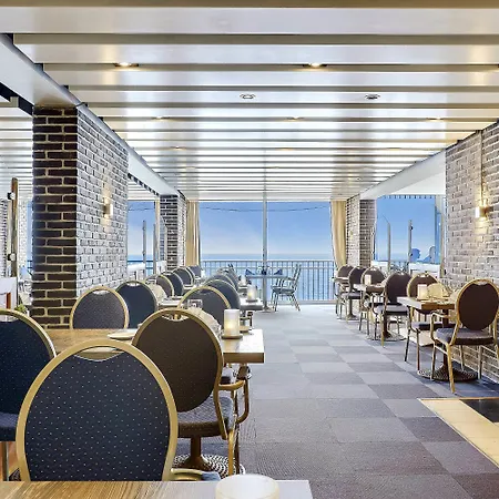 ホテル Helnan Marselis 4*